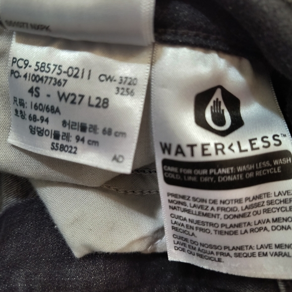 Levi's Classic Mid-rise Black Skinny Jeans Size 4S - Picture 8 of 9